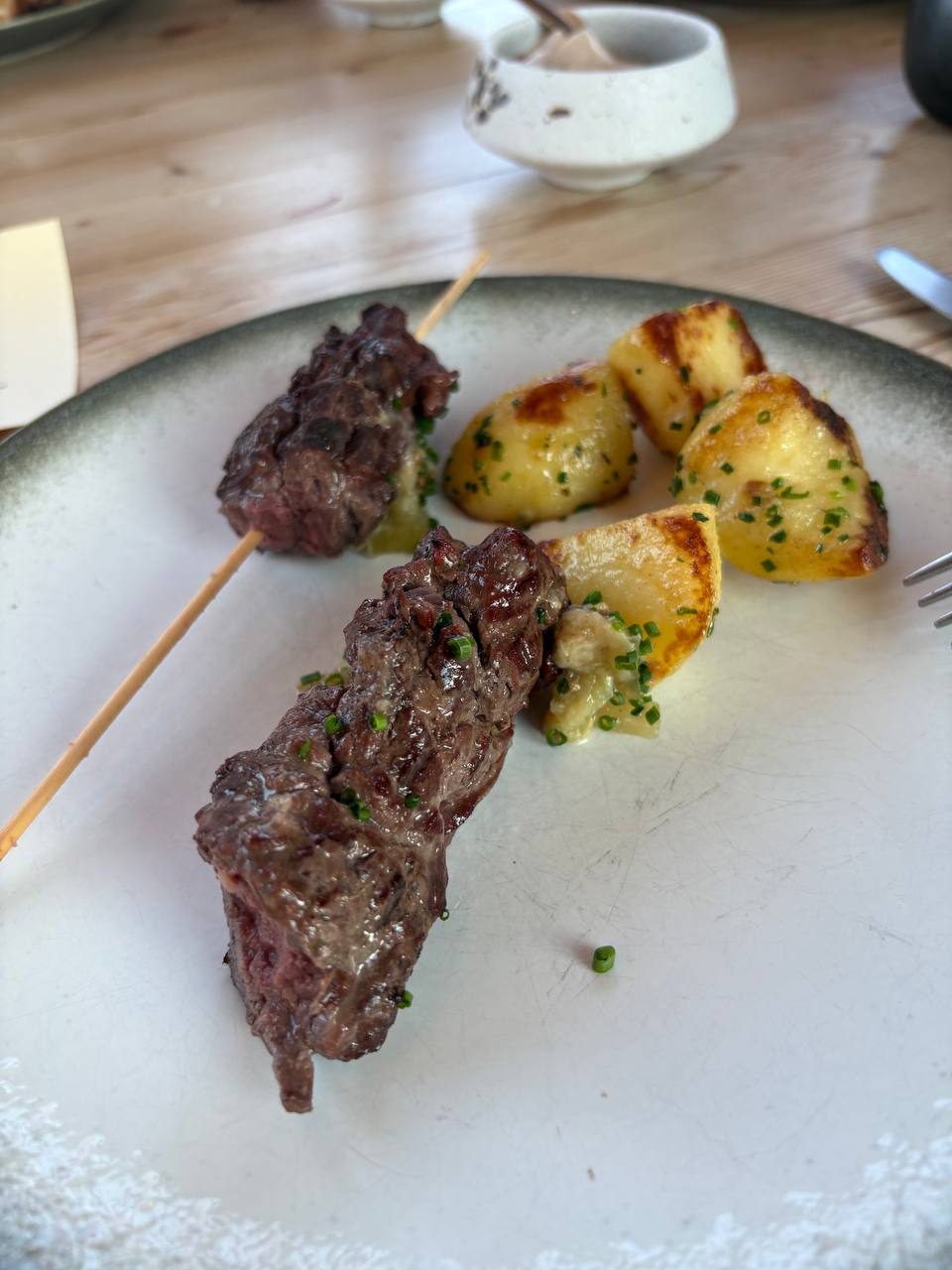 Další chod fine dining večeře